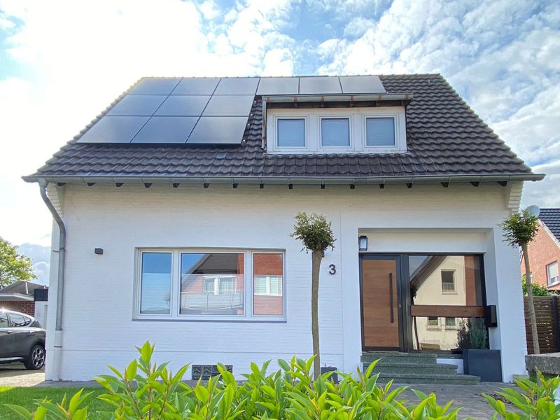haus-mit-solaranlage-moenchengladbach